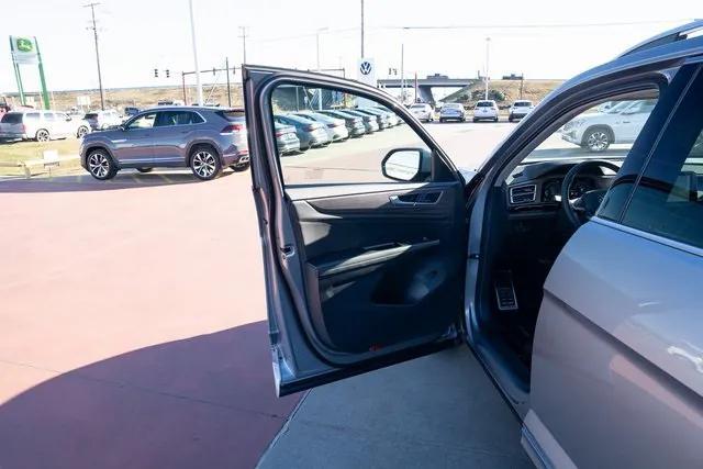 new 2026 Volkswagen Atlas car, priced at $54,500