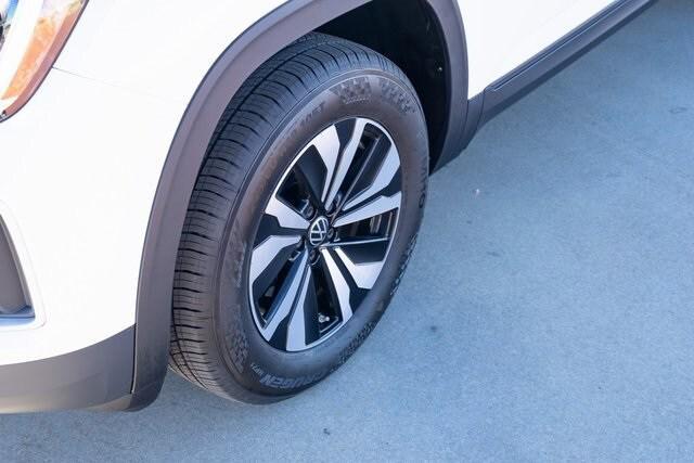 new 2026 Volkswagen Atlas car, priced at $37,500