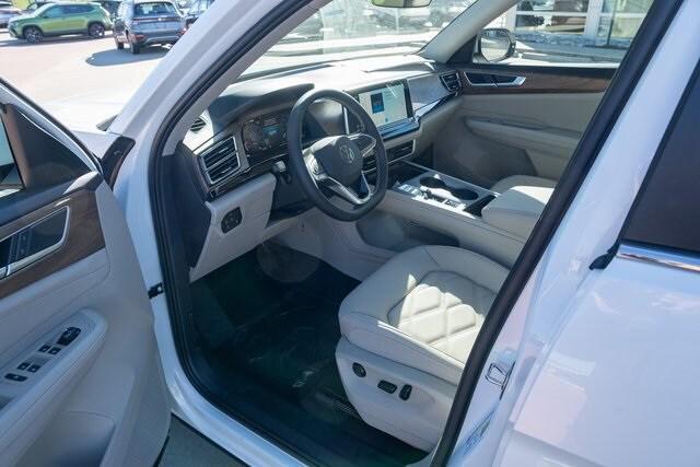 new 2026 Volkswagen Atlas car, priced at $37,500