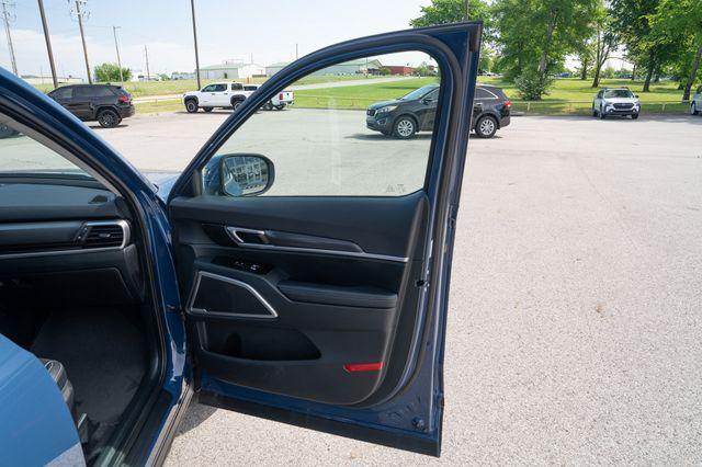 used 2025 Kia Telluride car, priced at $37,000