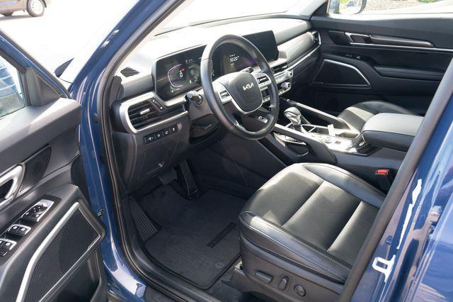 used 2025 Kia Telluride car, priced at $37,000