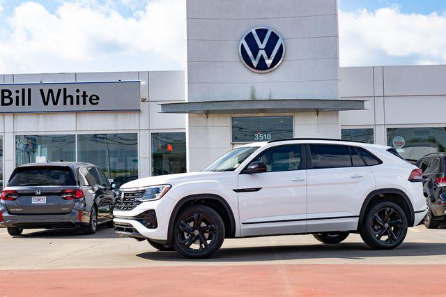 new 2026 Volkswagen Atlas Cross Sport car, priced at $48,500