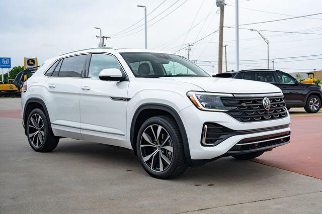 new 2026 Volkswagen Atlas Cross Sport car, priced at $52,129