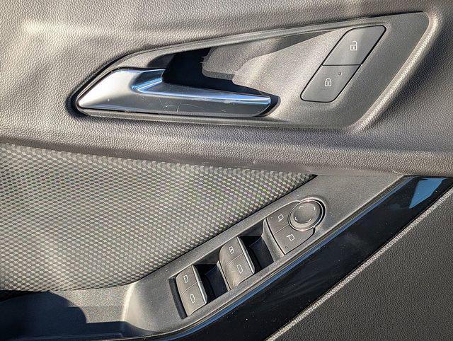 new 2026 Chevrolet Equinox car, priced at $36,390