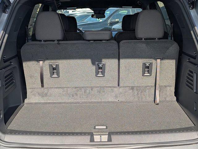 new 2026 Chevrolet Traverse car, priced at $40,195