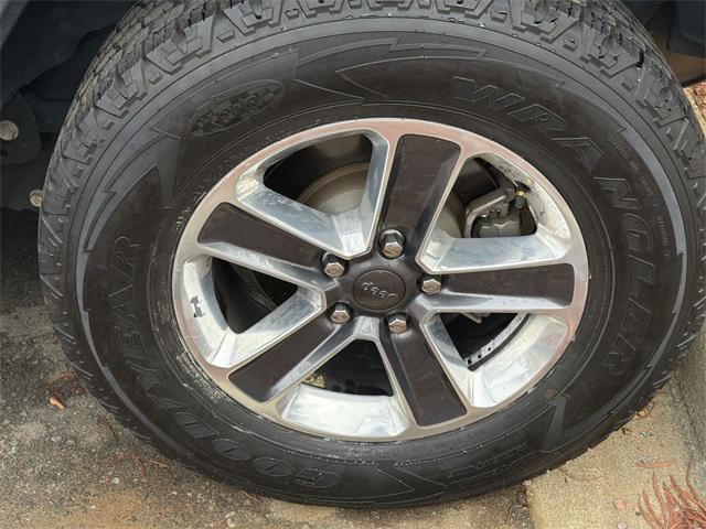 used 2020 Jeep Wrangler Unlimited car, priced at $21,998