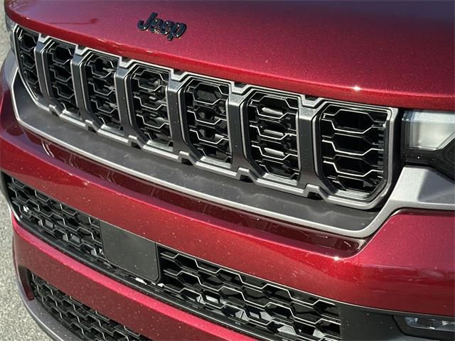new 2026 Jeep Grand Cherokee car, priced at $44,353