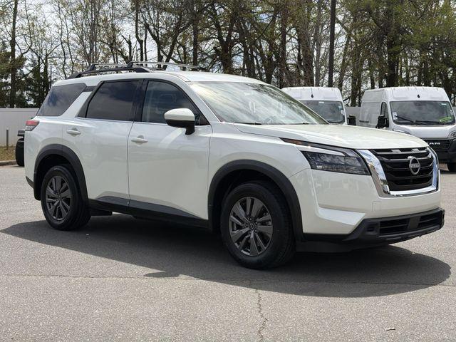 used 2024 Nissan Pathfinder car, priced at $29,978