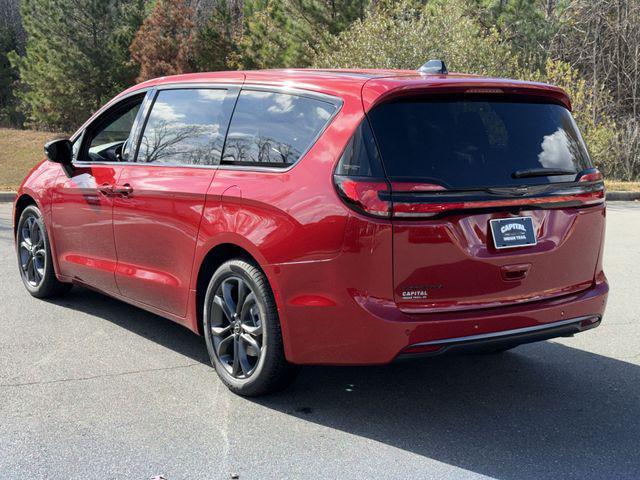 new 2026 Chrysler Pacifica car, priced at $41,535