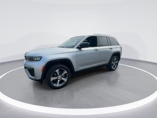 new 2026 Jeep Grand Cherokee car, priced at $47,225