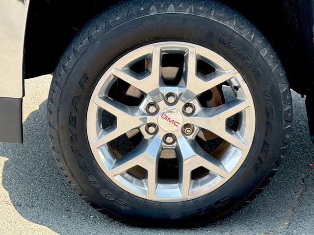 used 2018 GMC Sierra 1500 car, priced at $29,875