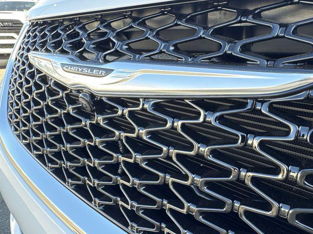 new 2026 Chrysler Pacifica car, priced at $40,395