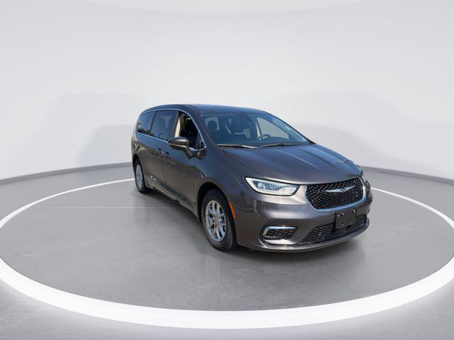 used 2023 Chrysler Pacifica car, priced at $25,390
