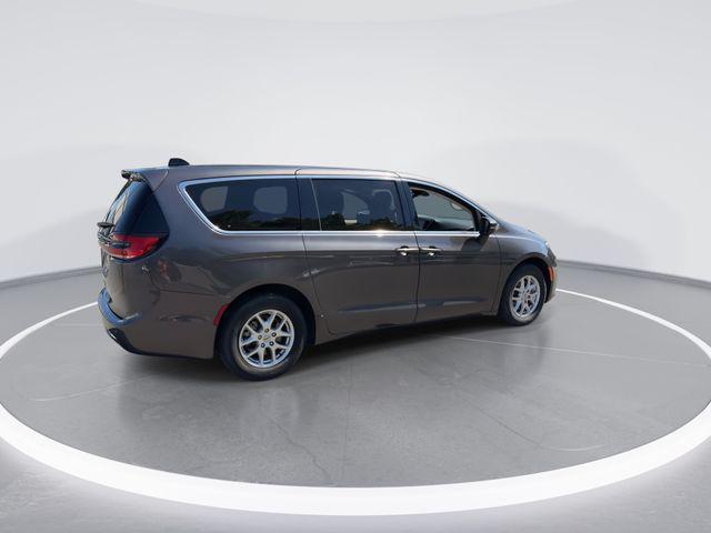used 2023 Chrysler Pacifica car, priced at $25,390