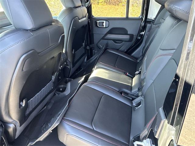 new 2026 Jeep Gladiator car, priced at $52,770