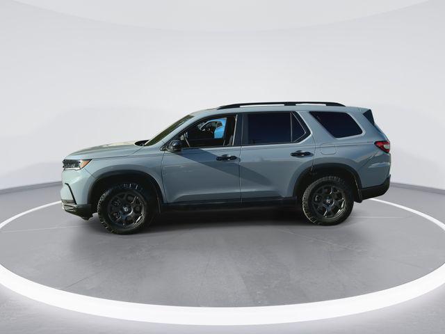 used 2025 Honda Pilot car, priced at $44,849