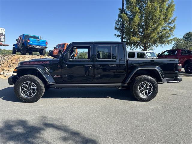 new 2025 Jeep Gladiator car, priced at $50,360