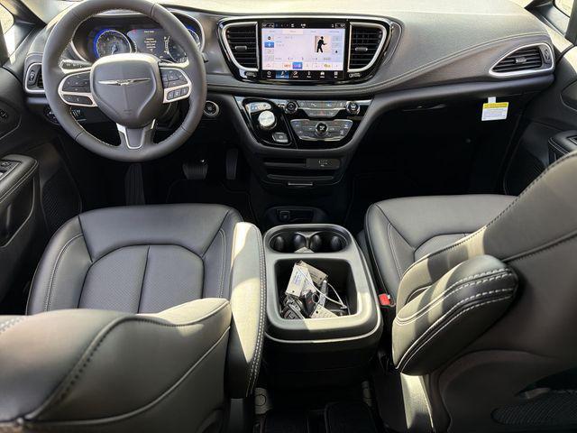 new 2026 Chrysler Pacifica car, priced at $38,610