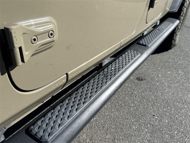 used 2020 Jeep Gladiator car, priced at $23,606