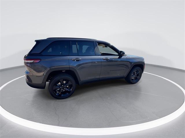 new 2025 Jeep Grand Cherokee car, priced at $37,625