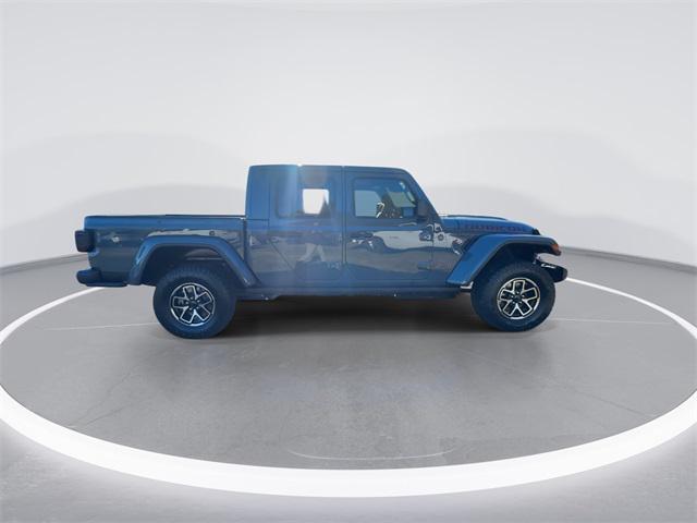 new 2026 Jeep Gladiator car, priced at $52,770