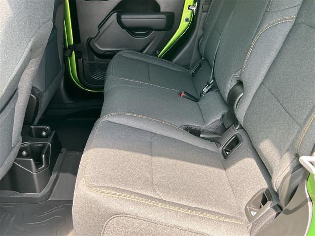 new 2025 Jeep Gladiator car, priced at $38,364