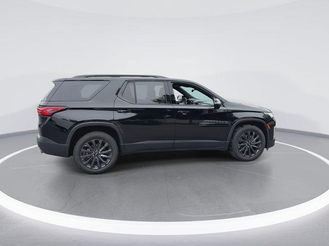 used 2023 Chevrolet Traverse car, priced at $36,399