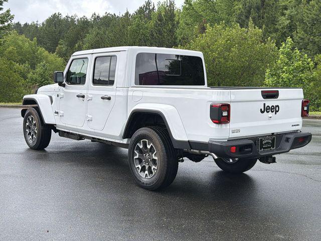 new 2026 Jeep Gladiator car, priced at $47,494