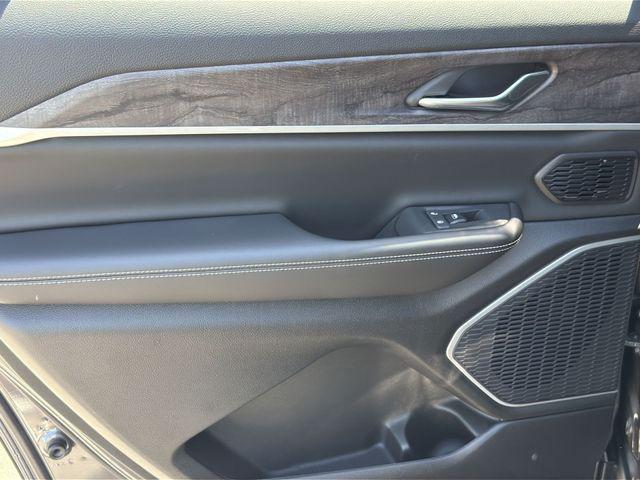 new 2026 Jeep Grand Cherokee L car, priced at $46,874