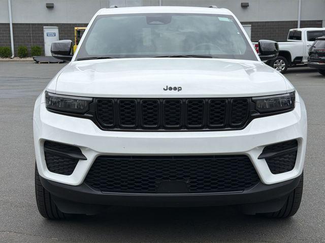 used 2023 Jeep Grand Cherokee car, priced at $28,875