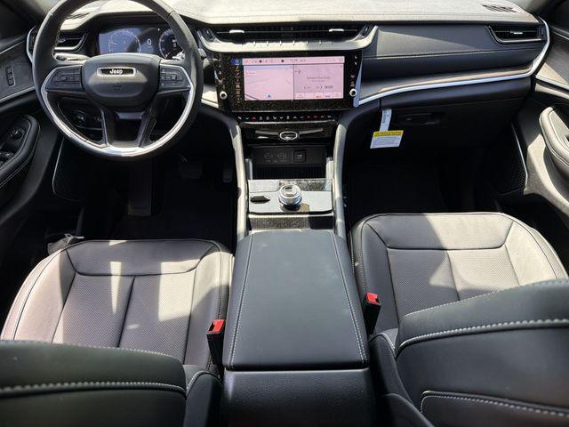 new 2026 Jeep Grand Cherokee car, priced at $47,130