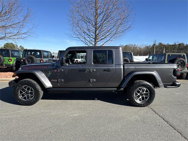 new 2026 Jeep Gladiator car, priced at $52,770