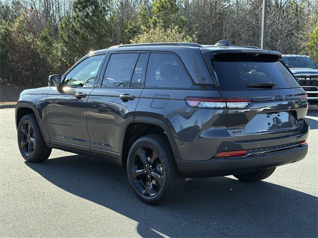 new 2025 Jeep Grand Cherokee car, priced at $44,710