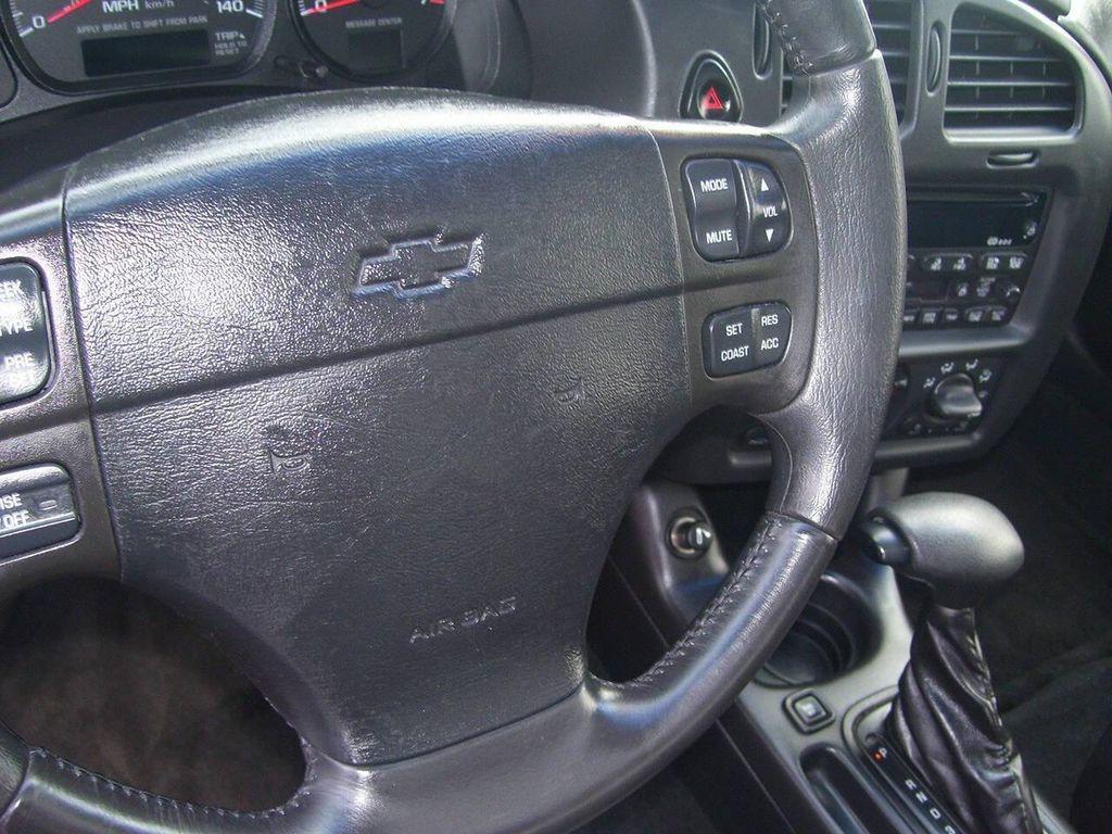 used 2002 Chevrolet Monte Carlo car, priced at $9,500