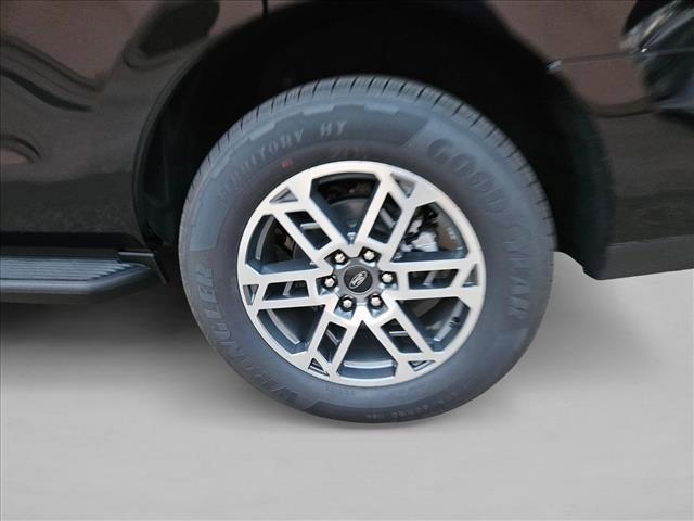 new 2026 Ford Expedition car, priced at $69,612