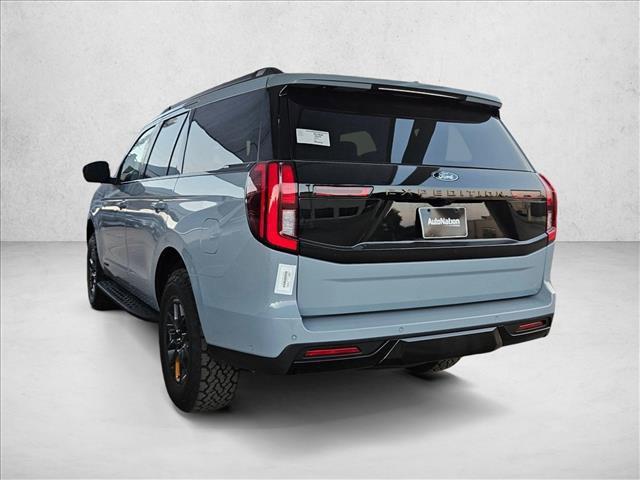 new 2025 Ford Expedition car, priced at $79,217