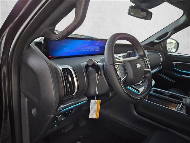 new 2025 Ford Expedition car, priced at $78,747