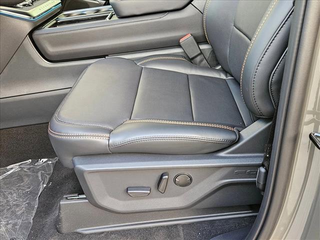 new 2025 Ford Expedition car, priced at $79,353