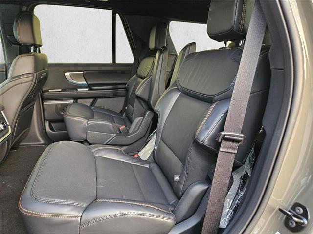 new 2025 Ford Expedition car, priced at $79,353
