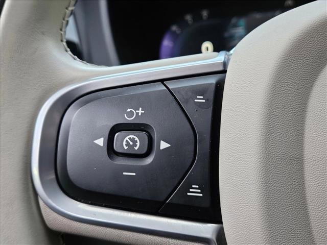 used 2022 Volvo XC60 car, priced at $27,260