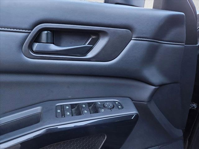 used 2025 Nissan Pathfinder car, priced at $29,868