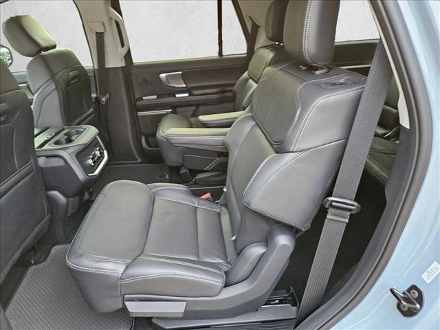 new 2025 Ford Expedition car, priced at $76,689