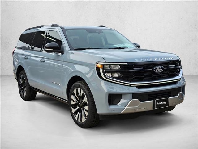 new 2025 Ford Expedition car, priced at $76,689