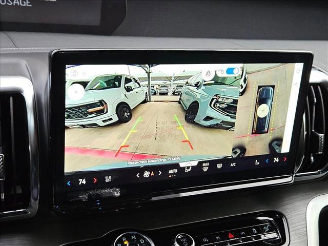 new 2025 Ford Expedition car, priced at $76,689