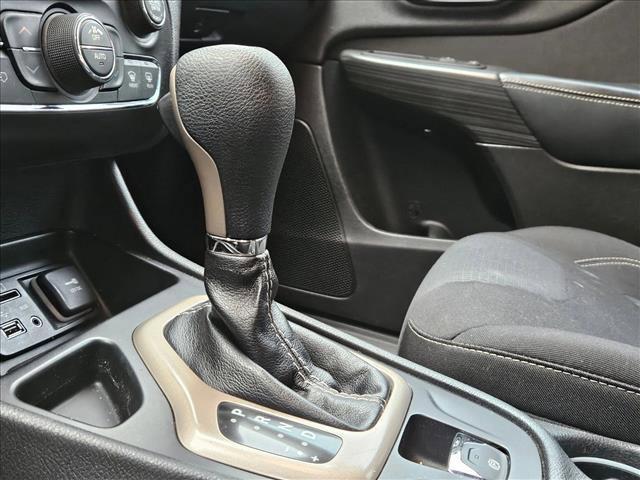 used 2015 Jeep Cherokee car, priced at $10,240