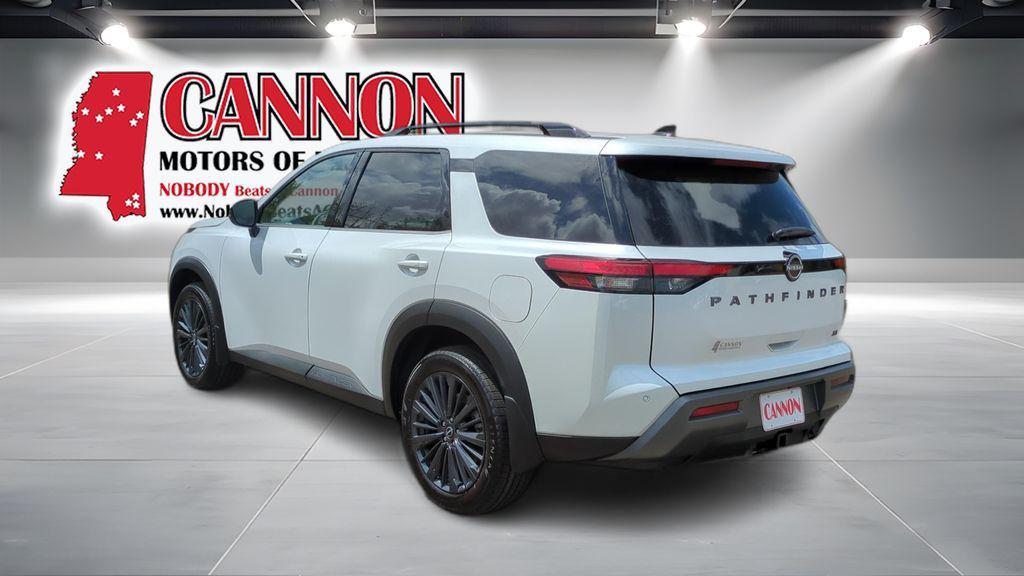 new 2026 Nissan Pathfinder car, priced at $45,301