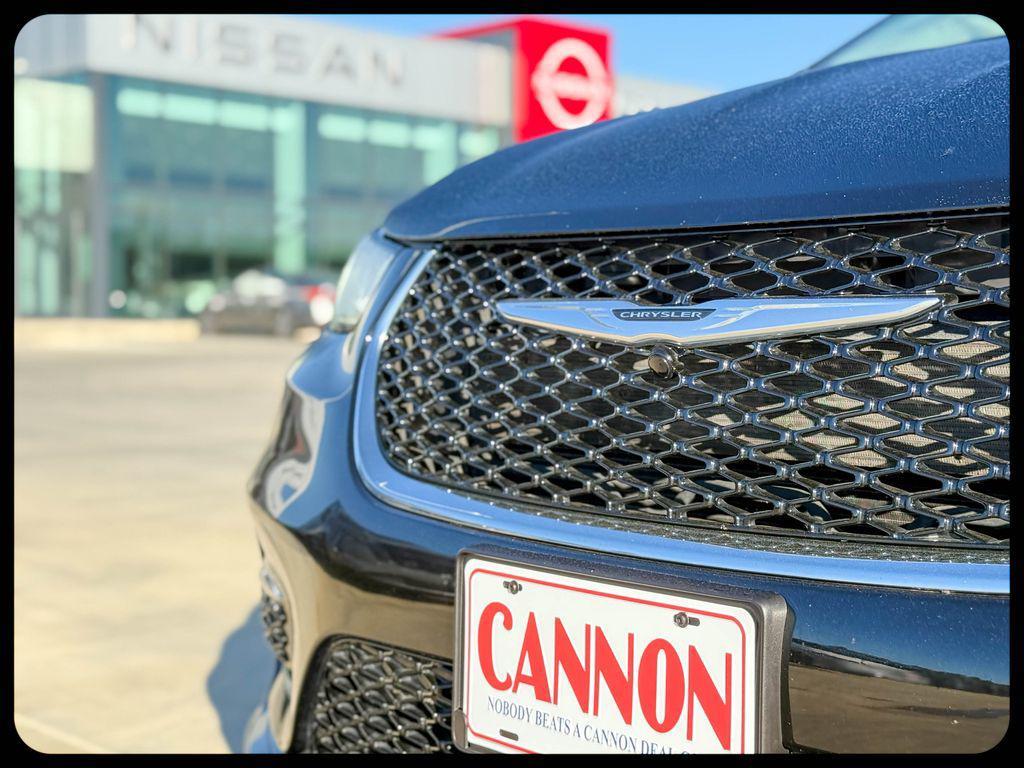 used 2024 Chrysler Pacifica car, priced at $29,870