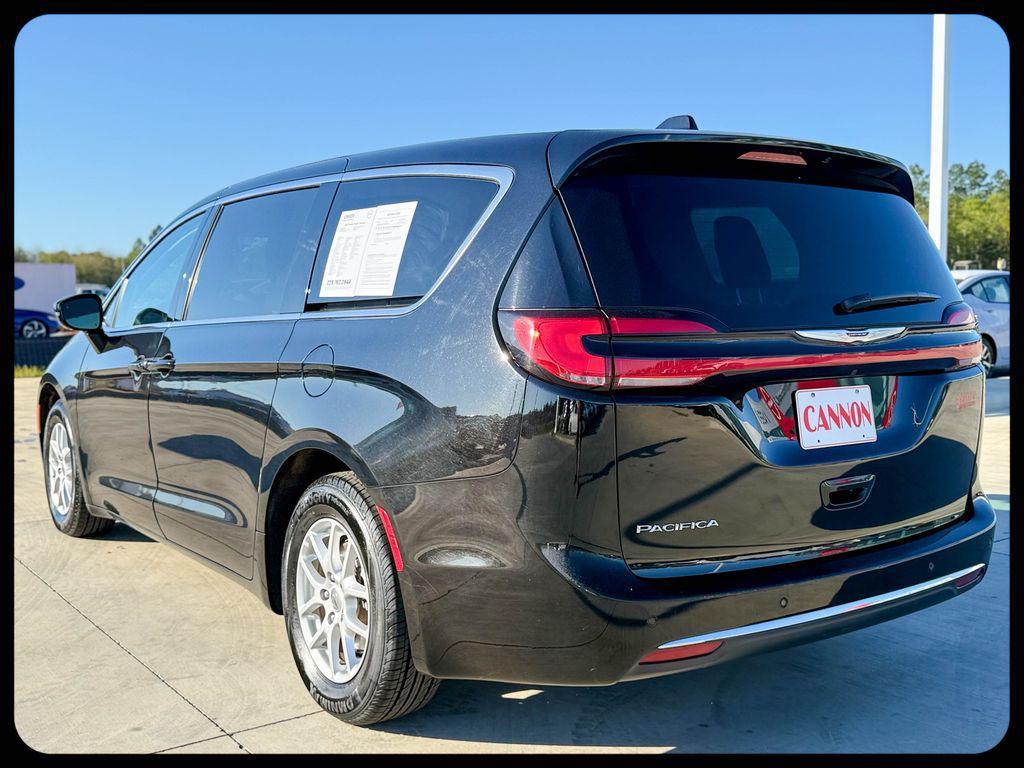 used 2024 Chrysler Pacifica car, priced at $29,870