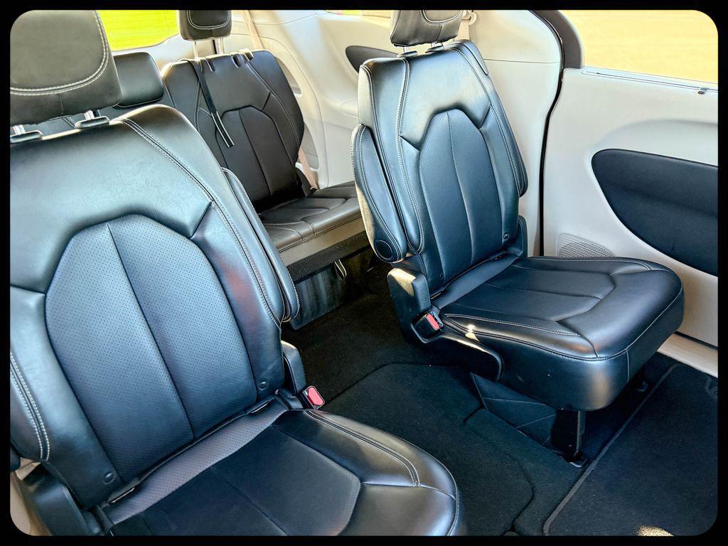 used 2024 Chrysler Pacifica car, priced at $29,870