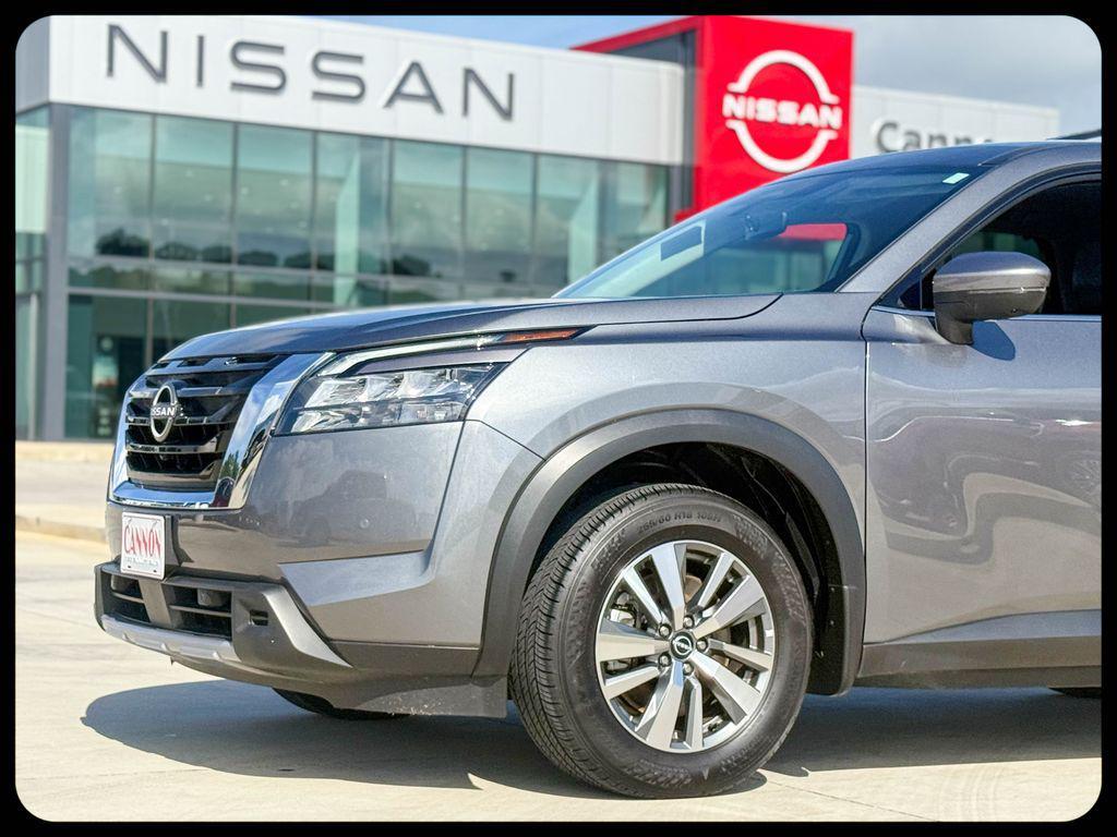 used 2025 Nissan Pathfinder car, priced at $39,891
